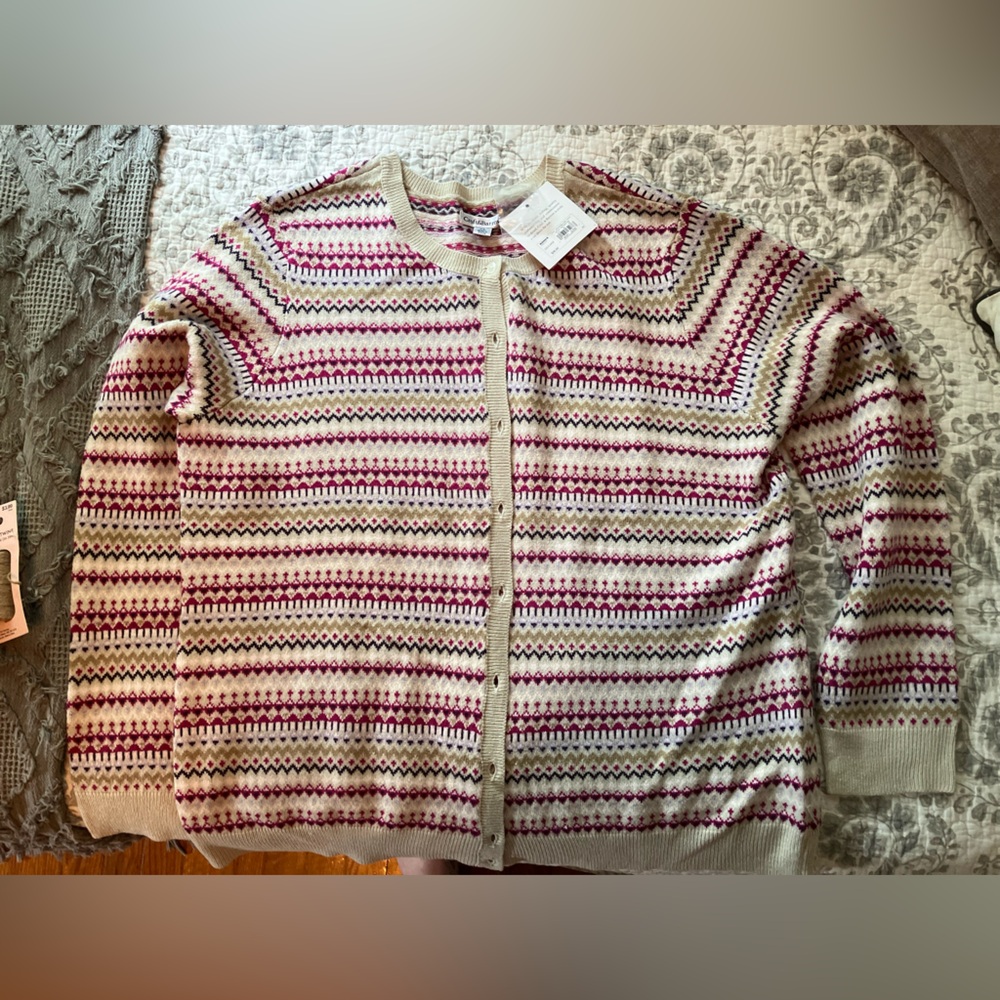 Croft & Barrow Cream and Red Cardigan Sweater